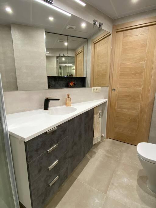 Acogedor Con Acabados Primera Calidad Apartament